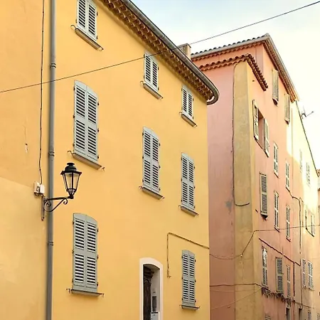 Originelle Maisonettewohnung Im Historischen Zentrum By Interhome Apartmán Saint Tropez